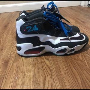 Basketball shoes; Griffey’s